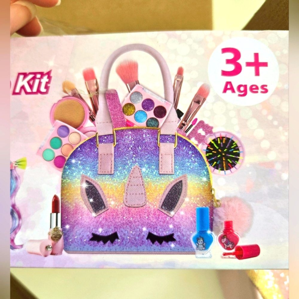 Girls Handbag and make up Nail Polish kit